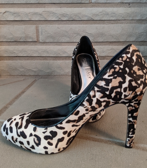 White House Black Market Heels - Picture 2 of 6